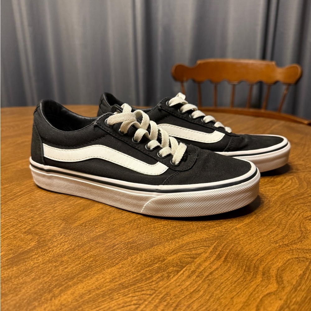 Vans Women's Black and White Sneakers